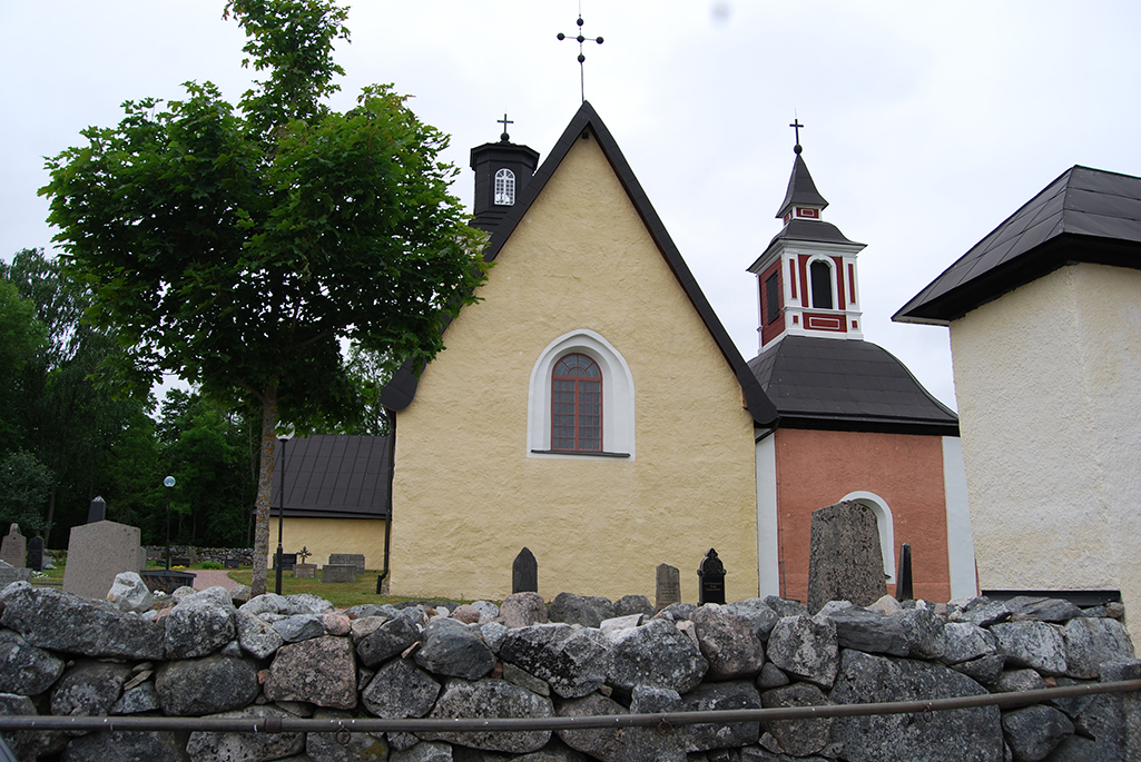Vallby kyrka i Enköping.